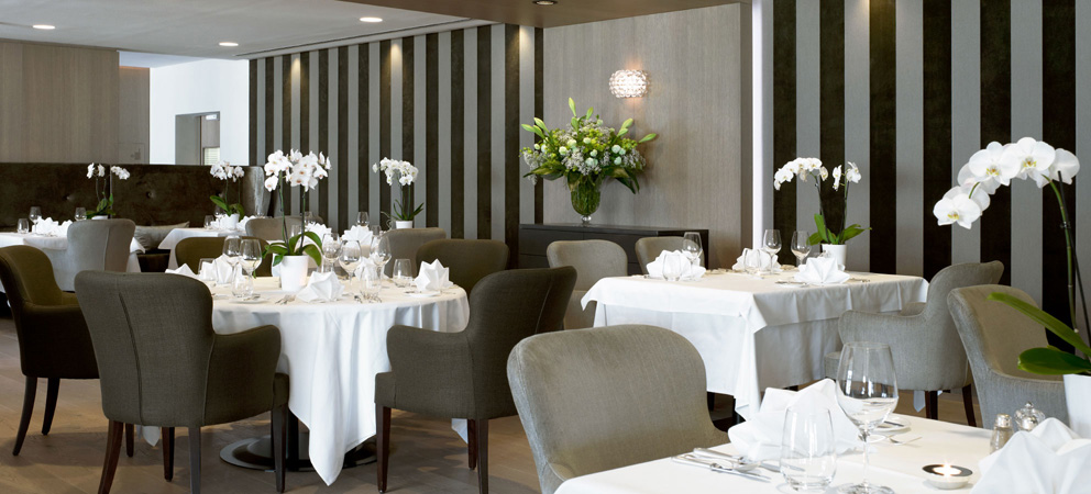 an elegant dining room of the Giardino Marling